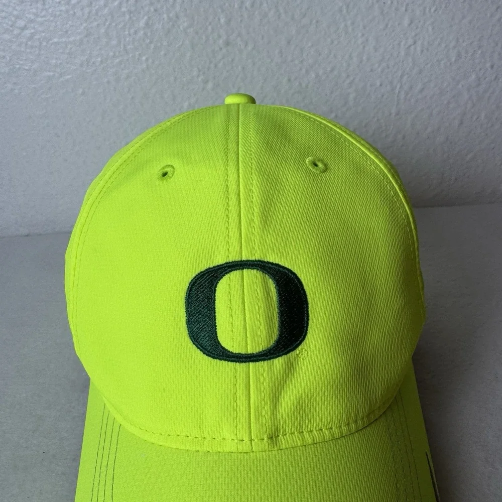 Nike Golf Oregon Ducks Rose Bowl Game‎ Hat Neon Yellow Green SnapBack Cap